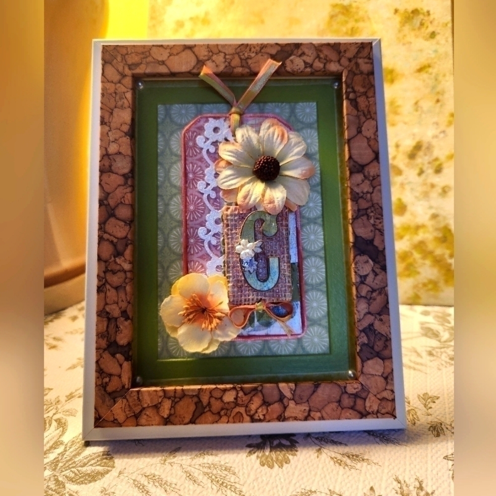 Handcrafted 3D Initials (Letter "C")Framed Design... Wall hang or stand display.